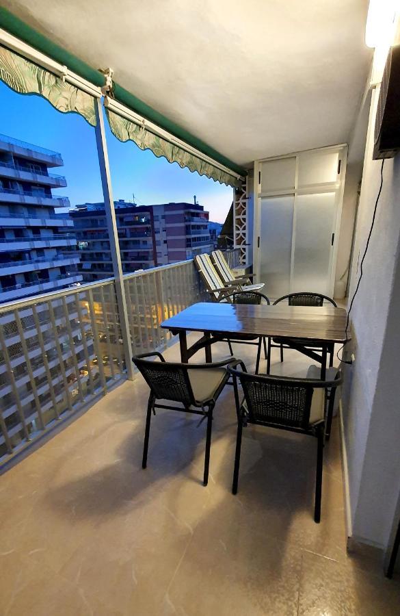Piso Familiar Con Amplia Terraza 300M De La Playa Apartment Кулера Екстериор снимка