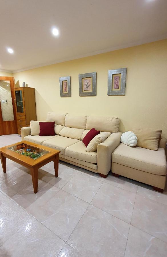 Piso Familiar Con Amplia Terraza 300M De La Playa Apartment Кулера Екстериор снимка