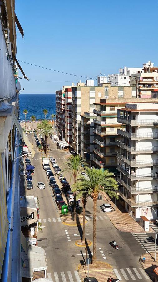 Piso Familiar Con Amplia Terraza 300M De La Playa Apartment Кулера Екстериор снимка