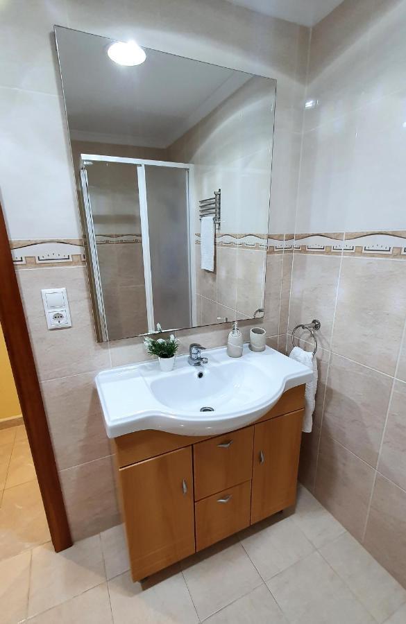 Piso Familiar Con Amplia Terraza 300M De La Playa Apartment Кулера Екстериор снимка