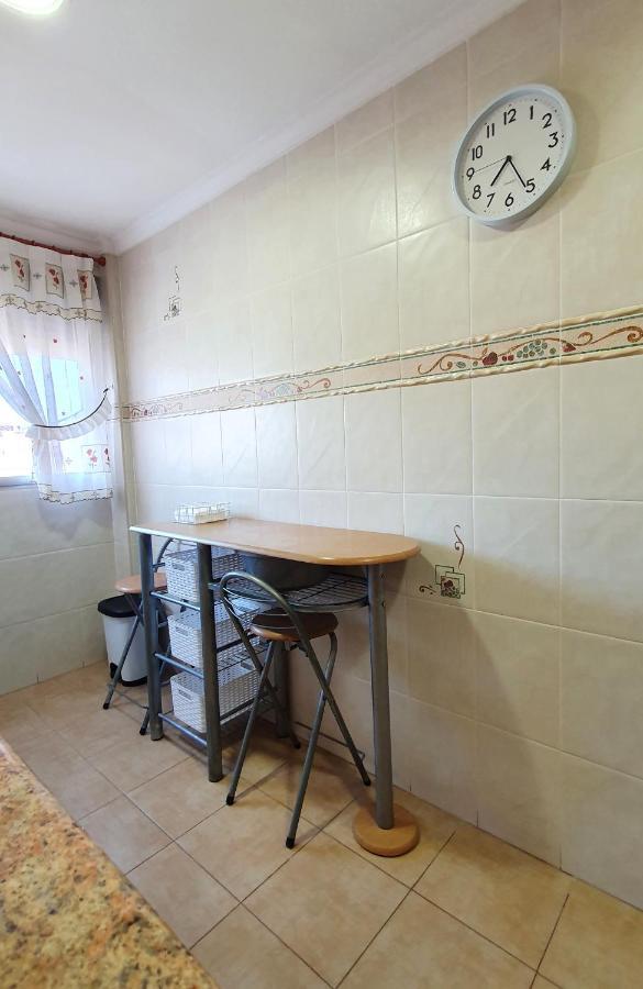 Piso Familiar Con Amplia Terraza 300M De La Playa Apartment Кулера Екстериор снимка